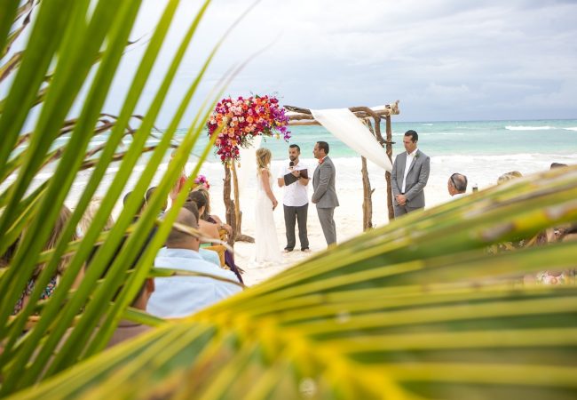 Shane Brandon Akiin Beach Club Tulum 30 650x450 - Playa del Carmen Wedding Photography, Riviera Maya Wedding Photographer