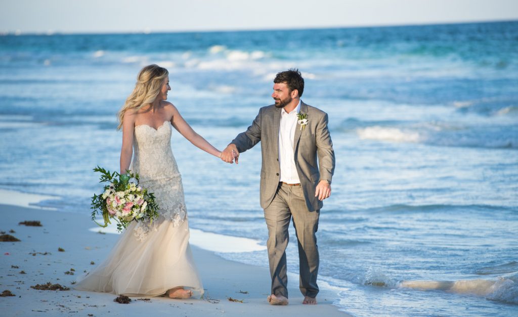 jessica brian beach wedding akiin beach club tulum 06 33 1024x627 - 5 Reasons Why You Should Consider An Ak'iin Beach Club Wedding In Tulum
