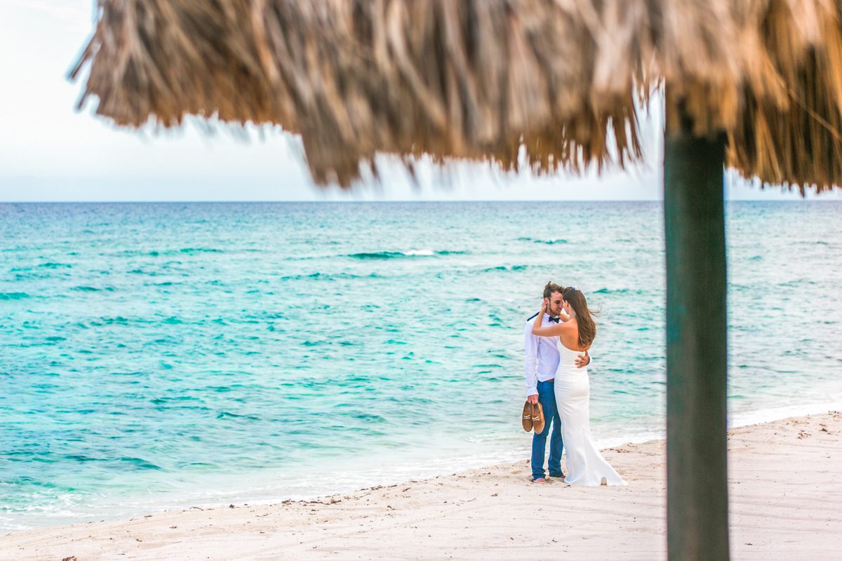 kelly simon playa del carmen wedding blue venado beach club 01 32 1200x800 - Isla Mujeres Wedding Photography