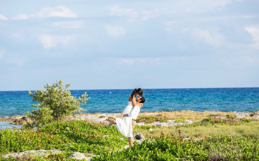 What do Playa del Carmen Elopement Packages Include?